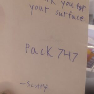 Pack 747 gift bags for Veterans (2)